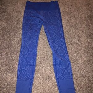 RARE patterned Lululemon leggings